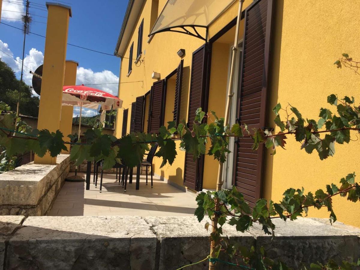 L Apartment Raša Exterior foto